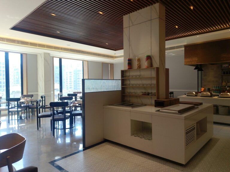 Contemporary Dining Experience in Sheraton 768x576