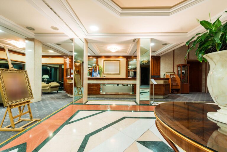 Elegant Reception Lobby at Hotel Delhi Aerocity 768x513