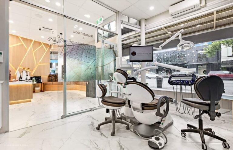 dr rajat sachdevas dentistry ashok vihar 768x495
