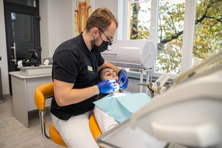 salt dental 768x513