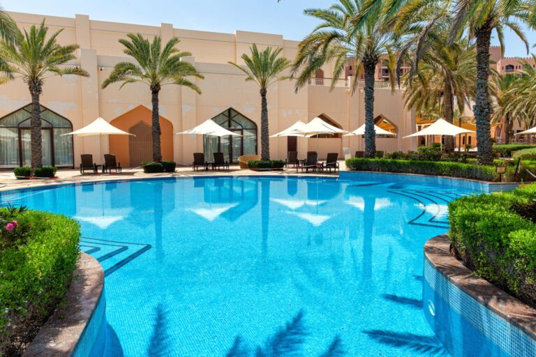 swimming pool and leisure facilities 768x512