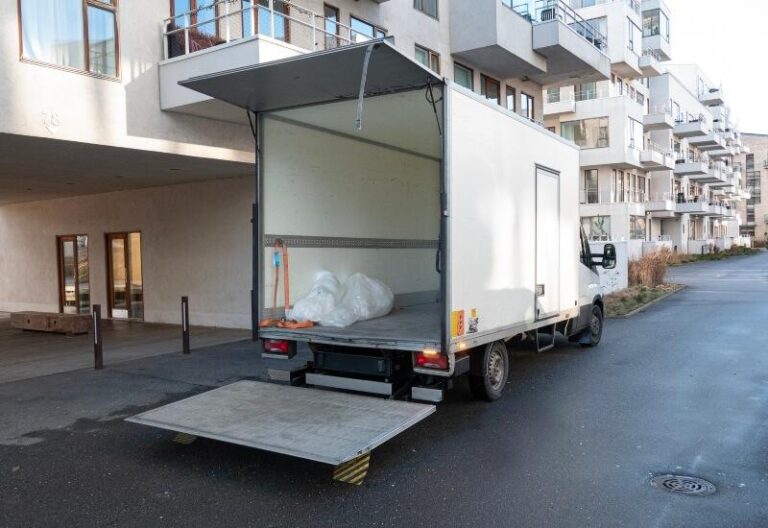 vip packers movers noida 768x528