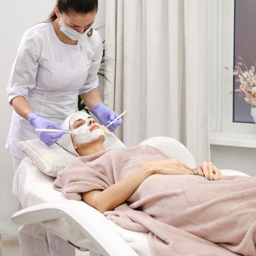 kirabhi beauty salon noida