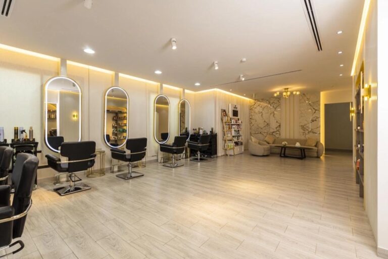 m house beauty wellness lounge 768x512